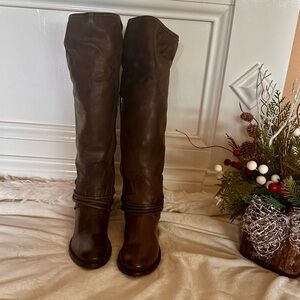 Freebird by Steven Grey Coal  Lace Up Boots (looks grey/brown) size 6, NEW